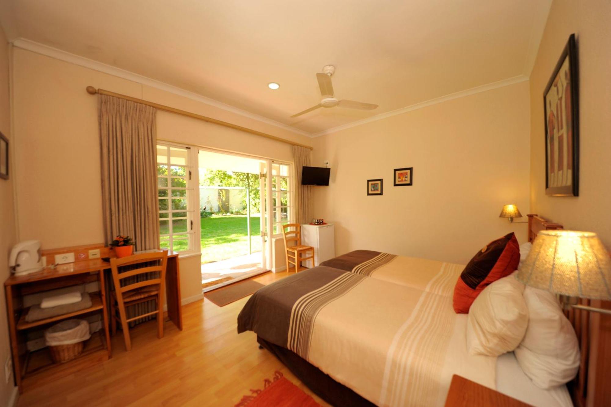 Somer Place B&B Съмърсет Уест Стая снимка